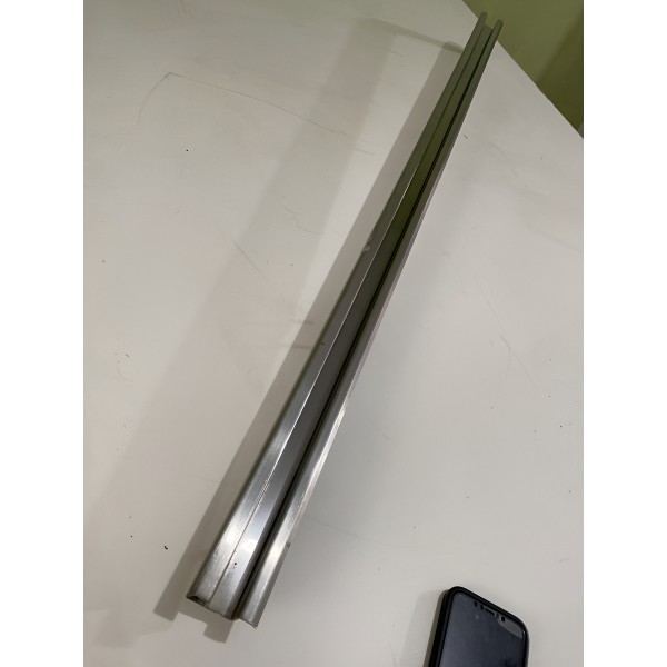 Trilho Central Porta De Correr Renault Master 2.3 2014/2023 - Inox