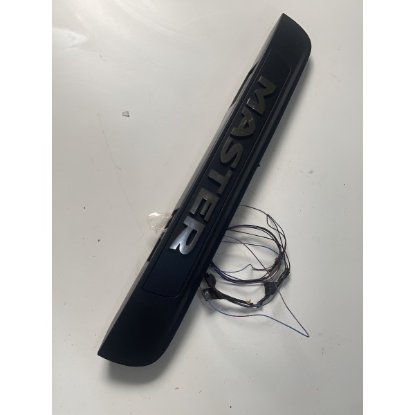 Moldura De Iluminação Placa Traseira Master 2014/21 - Preto