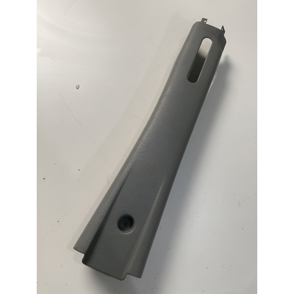 Acabamento Moldura Coluna Direita Master 2006/2009