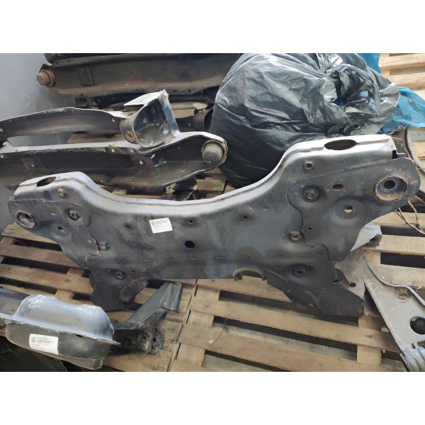 Agregado  Berço Fixação Motor Renault Master 2.3 2014 A 2021 Preto