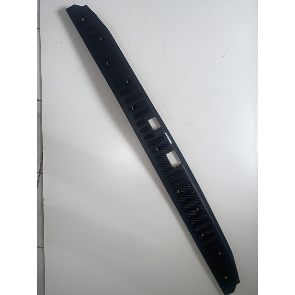 Soleira Porta Malas Renault Master 2014/2023 Preto