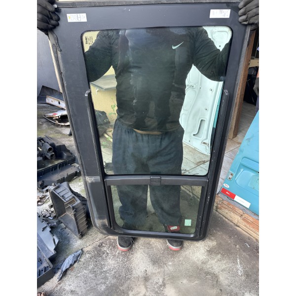 Vidro Lateral Central Esquerdo C/janela Sprinter 2012/12019