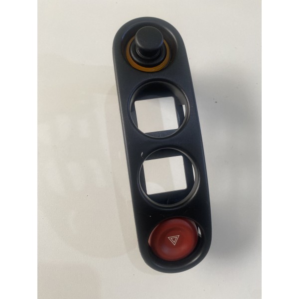 Moldura Botões Painel Renault Master Pisca Alerta2004 A 2008 Preto