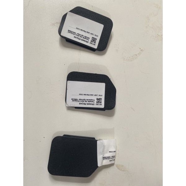 Tampão De Para-choques Direito M Benz Sprinter 1998 A 2003 Cinza