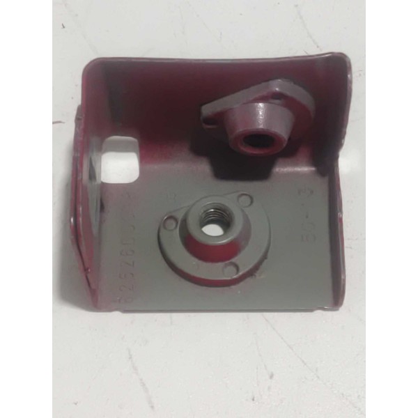 Suporte Do Paralama Dianteiro Direito Master  2013 A 2022 Vermelha