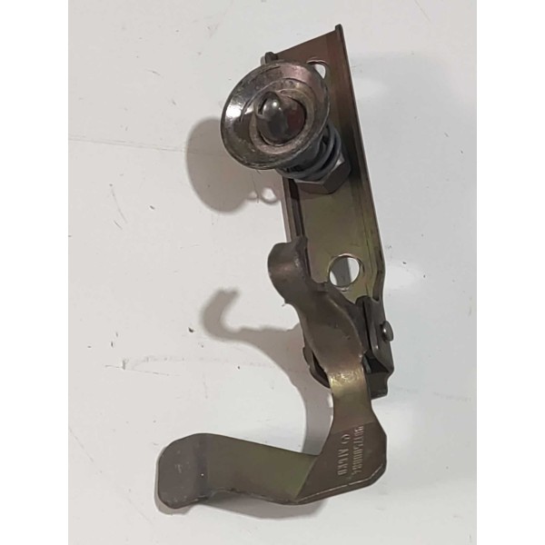 Trava Fecho Do Capô Sprinter 2002 A 2011