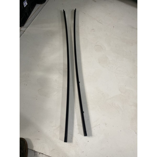 Guia Vidro Porta Dianteira Esquerda Renault Master 2014/22